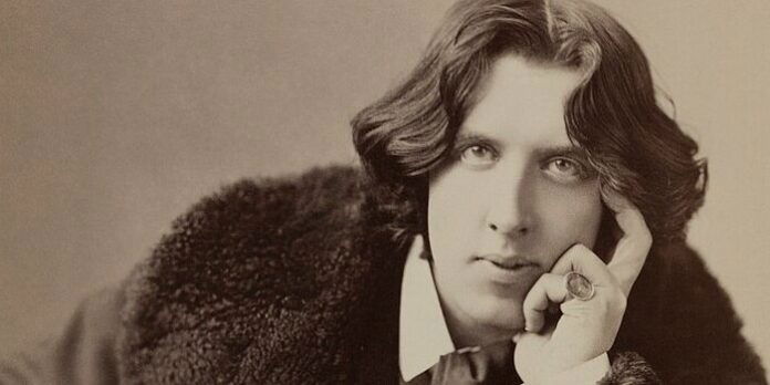 Public domain photo of Oscar Wilde by Napoleon Sarony.